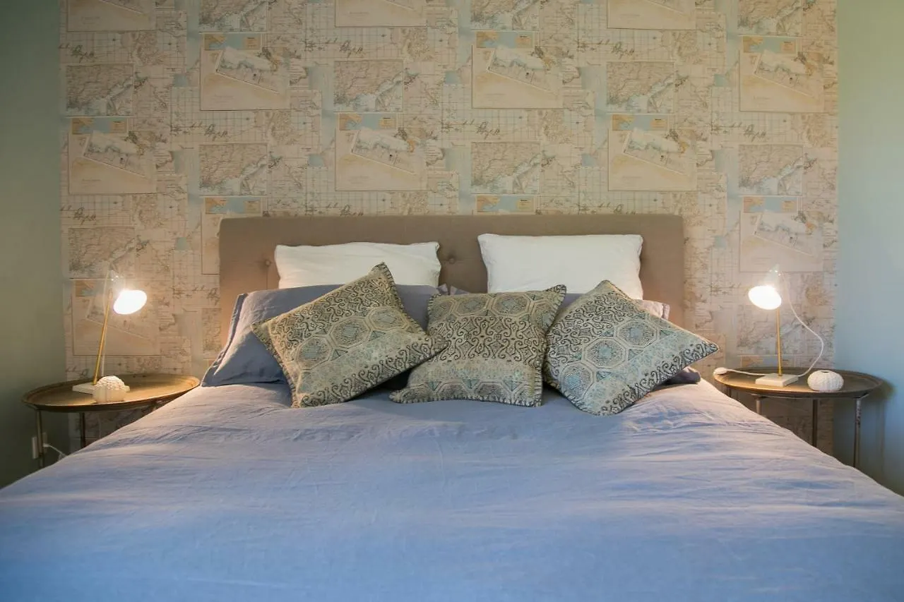 Bed and Breakfast Les Dames de Nage à Grand-Champ Couette-café
