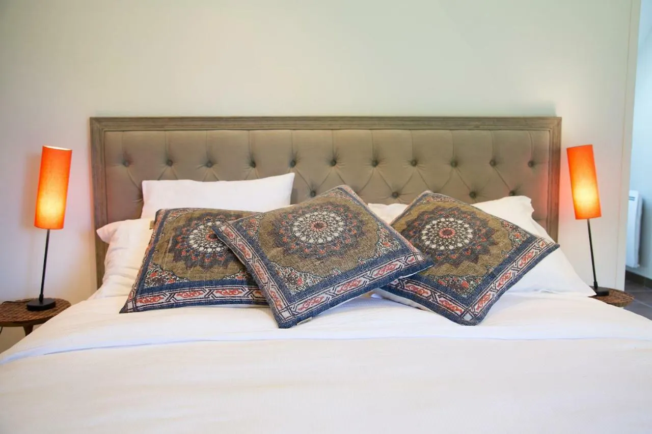 Bed and Breakfast Les Dames De Nage Grand-Champ Francia