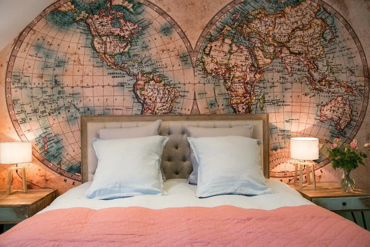 Bed and Breakfast Les Dames De Nage Grand-Champ Bed & Breakfast